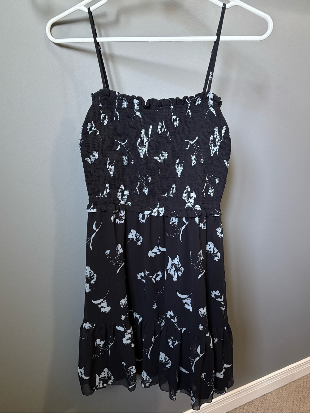Aritzia Wilfred Tempest Sleeveless Mini Dress